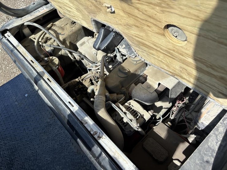 2018-club-car-carryall-1500-utility-cart-image-27