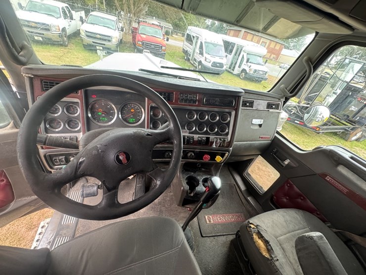 2007-kenworth-w900-image-6