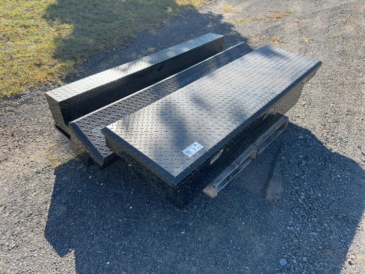 set-of-(3)-truck-tool-boxes-image-4