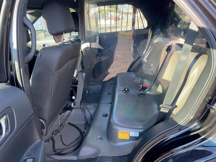 2019-ford-explorer-police-interceptor-image-14