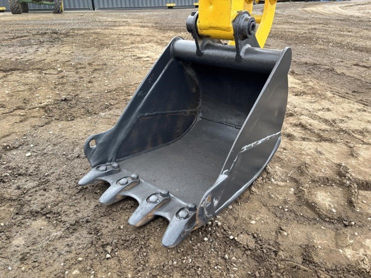komatsu-pc28uu-image-11
