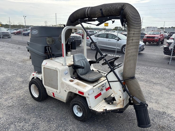 tenant-4300-vacuum-machine-image-4