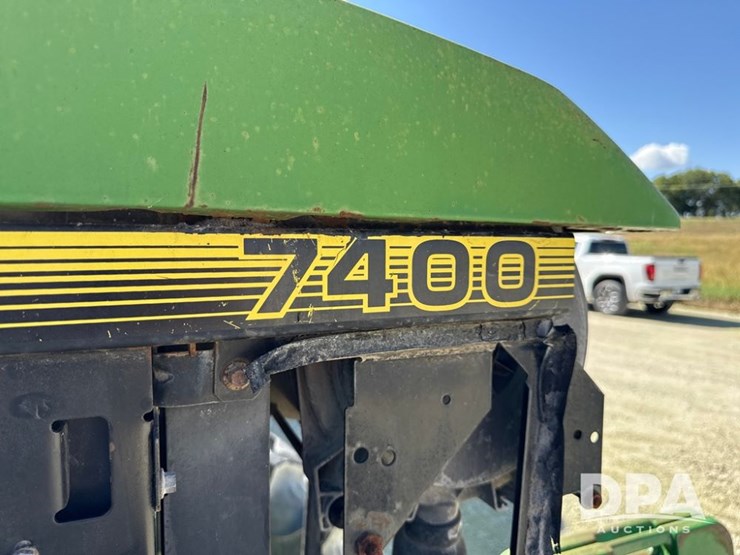 1996-john-deere-7400-image-44