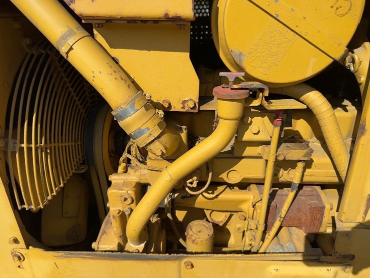 1993-caterpillar-d4h-xl-image-28