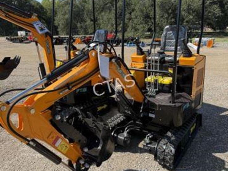#111-•-mini-excavator---gas---model:15-image-1