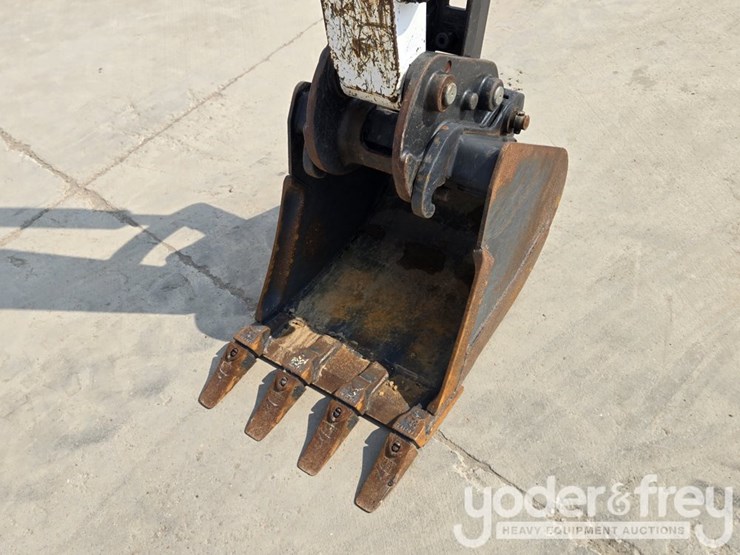 2021-bobcat-e35-image-10
