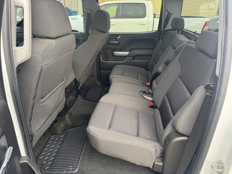 2018-chevrolet-silverado-1500-lt-image-7