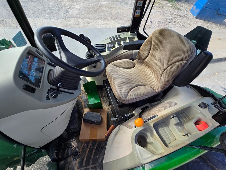 john-deere-4044r-image-68