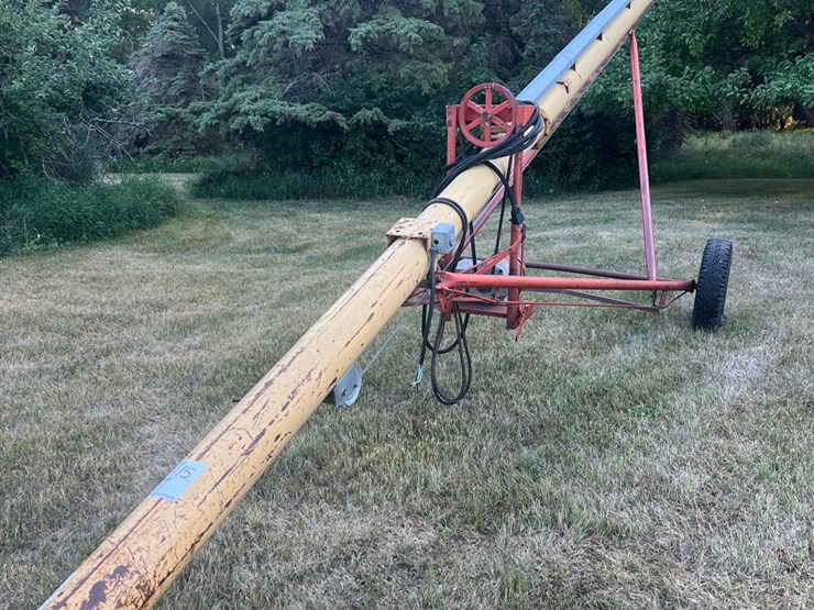 westfield-8-x-35-auger-with-220-electric-motor-image-1