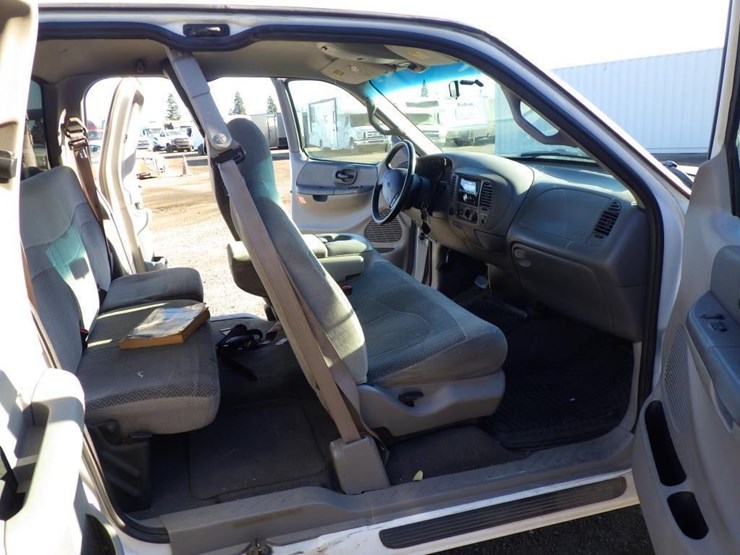2000-ford-2000-image-1