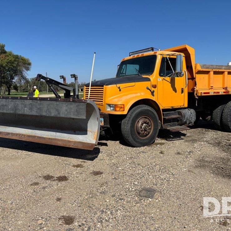 1990 INTERNATIONAL 4700