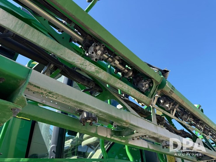 2021-john-deere-r4044-image-74