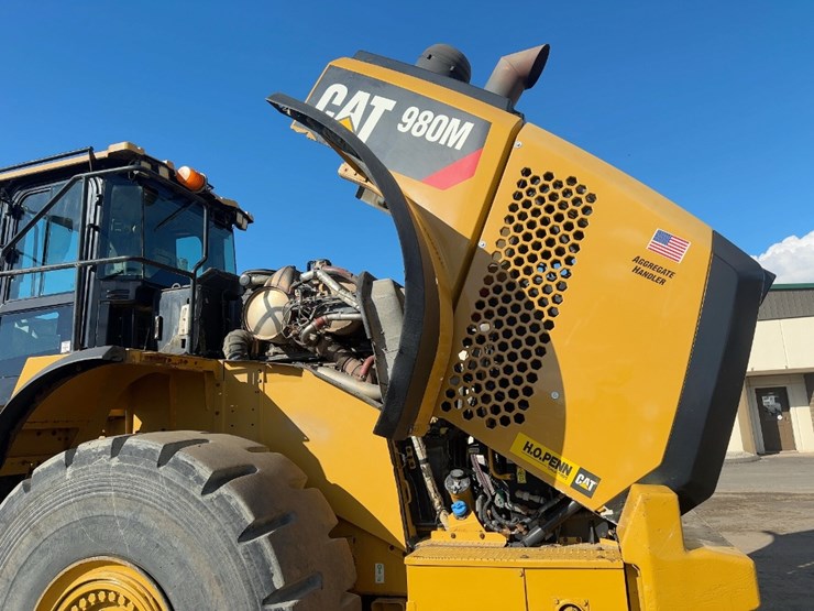 2016-caterpillar-980m-image-19