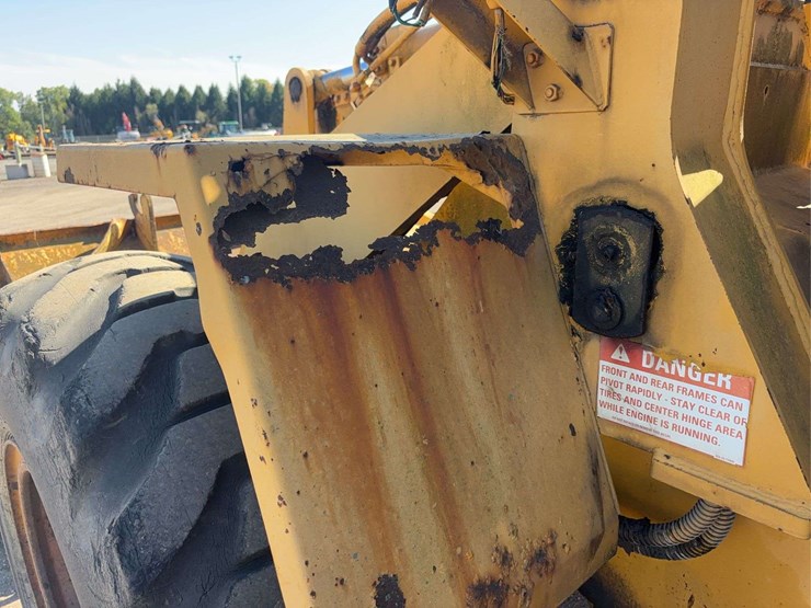 komatsu-180-wheel-loader-image-18