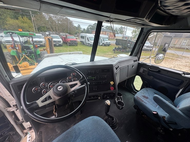2006-western-star-4900-image-6