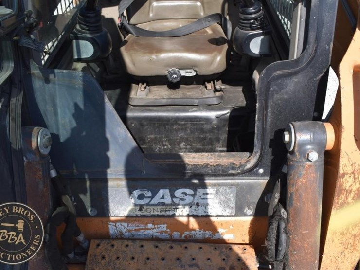 2013-case-sr250-image-39