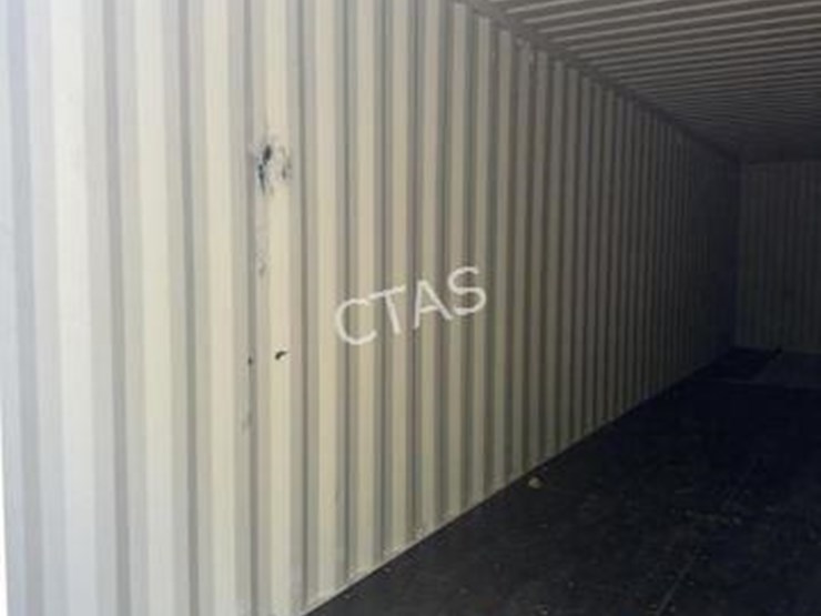 #82-•-40'-high-cube-conex/shipping-container---one-trip-image-9
