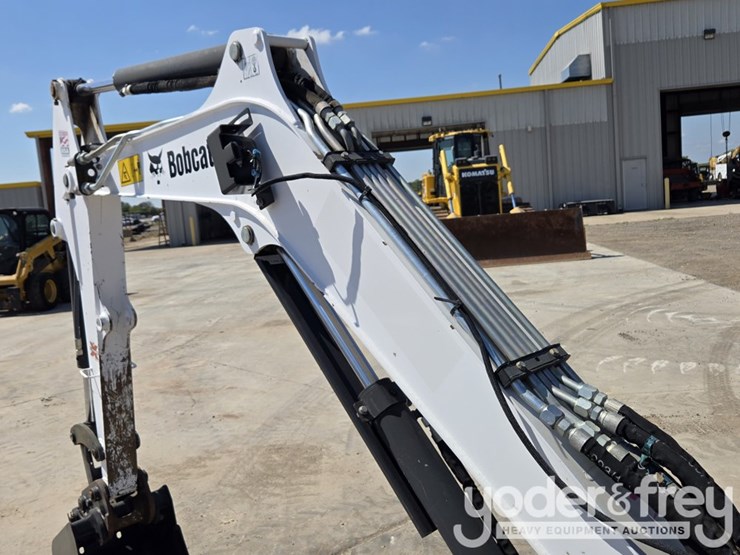 2021-bobcat-e35-image-36
