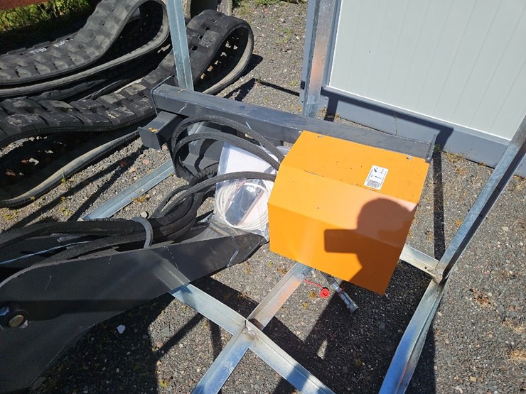 landhonor-articulating-brush-cutter-image-4