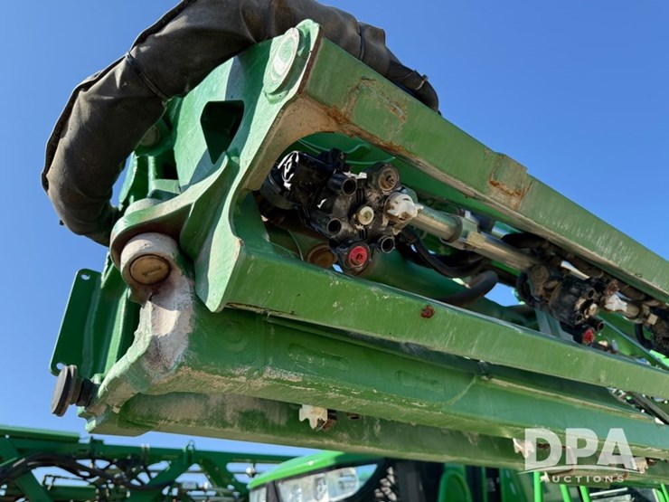 2022-john-deere-412r-image-71