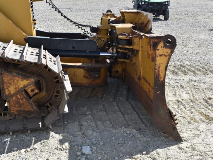 2020-caterpillar-d6n-lgp-image-86