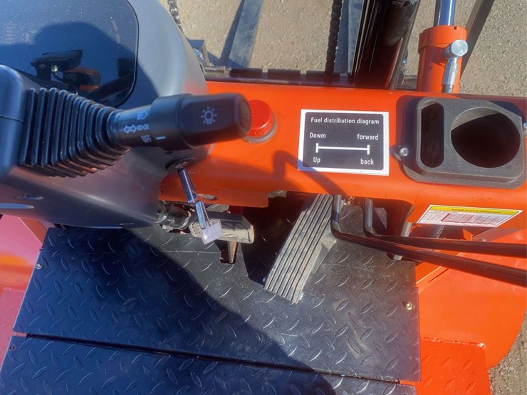 2-ton-electric-forklift-image-20