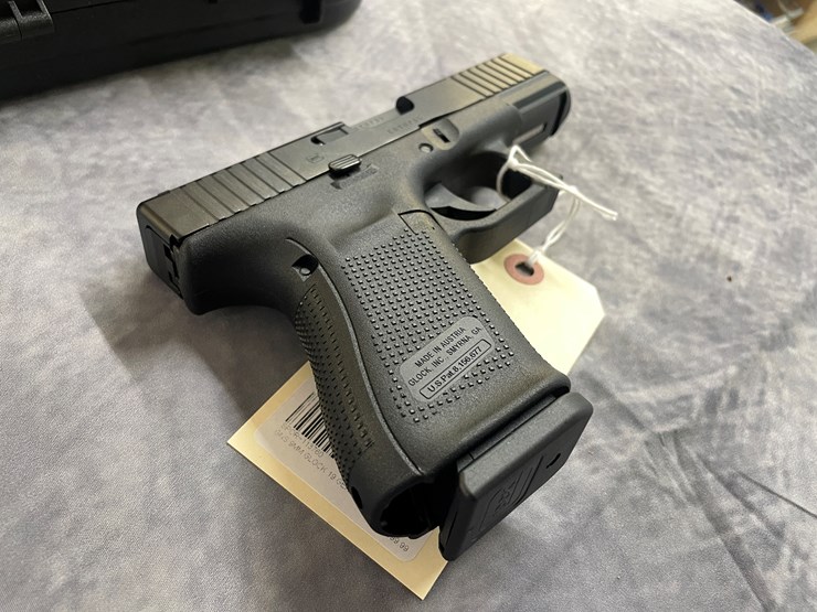 #4010-•-glock-19-gen-5,-sn:-cdyu735-image-8