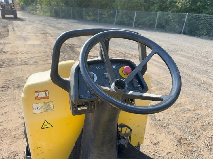 wacker-neuson-rd12-double-drum-vibratory-roller-image-18