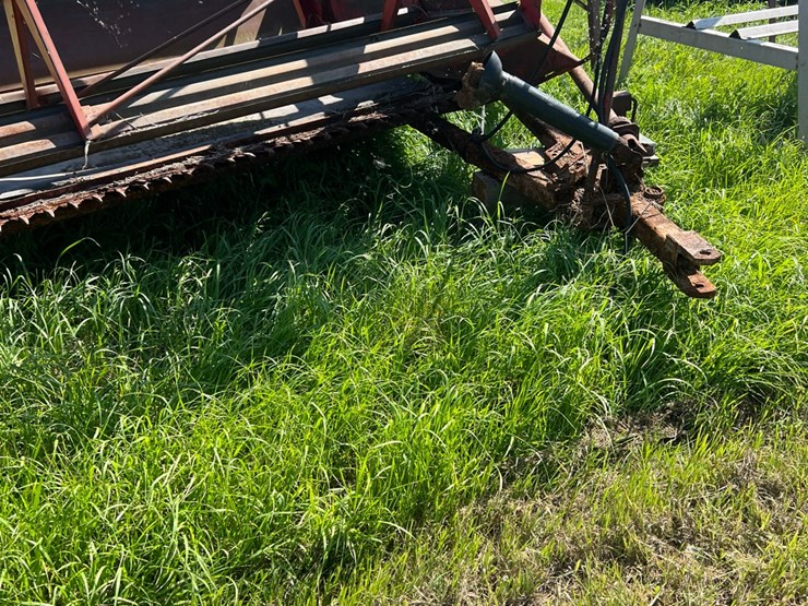 18’-versatile-swather-image-8