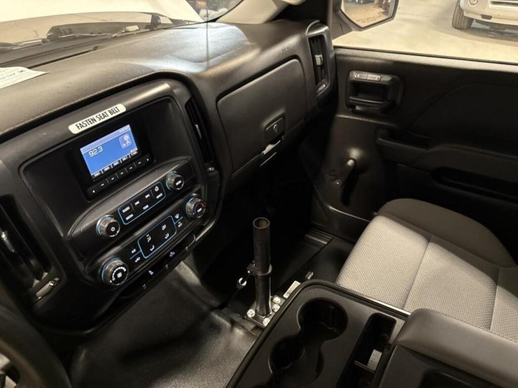 2014-chevrolet-silverado-1500-image-21