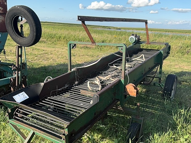 14’-220-potato-conveyor-image-2