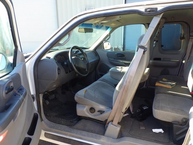 2000-ford-2000-image-10