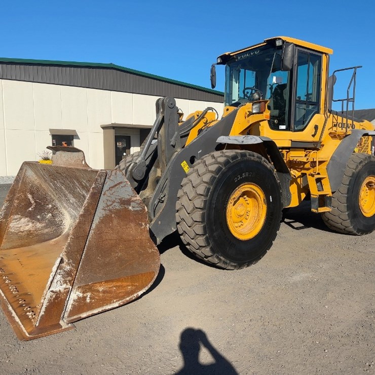 2008 VOLVO L110F
