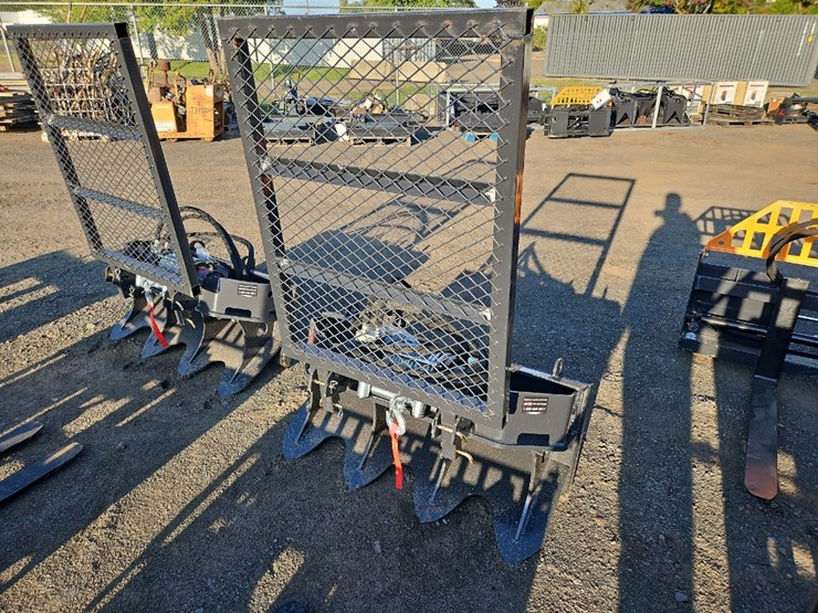 landhonor-fw-13-15000g-winch-attachment-image-1