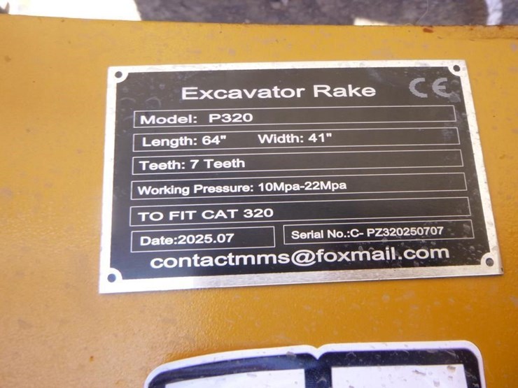 caterpillar-320-image-7