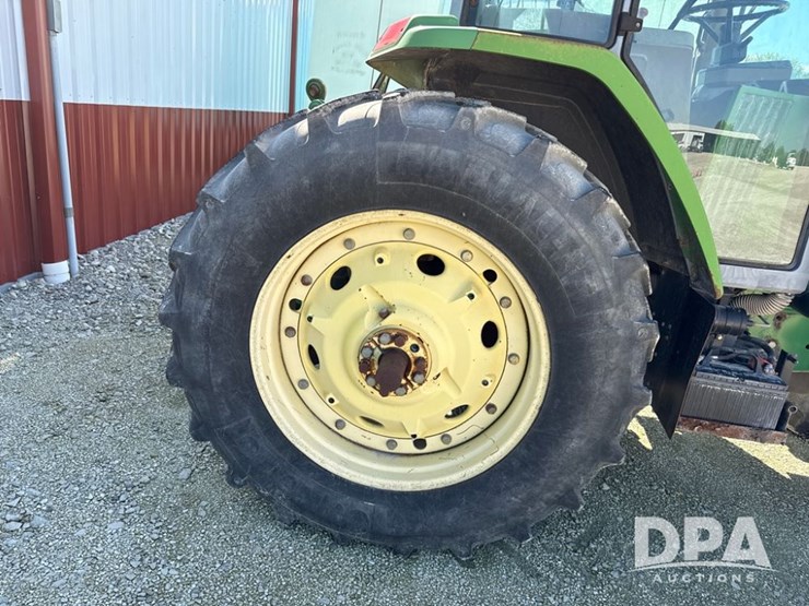 1996-john-deere-7400-image-28