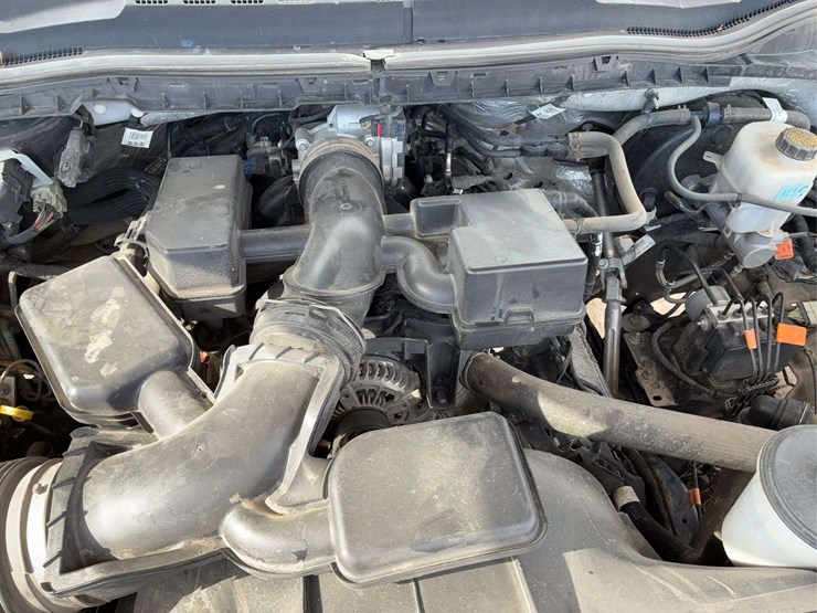 2021-ford-f250-image-28