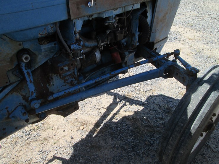ford-3000-image-10