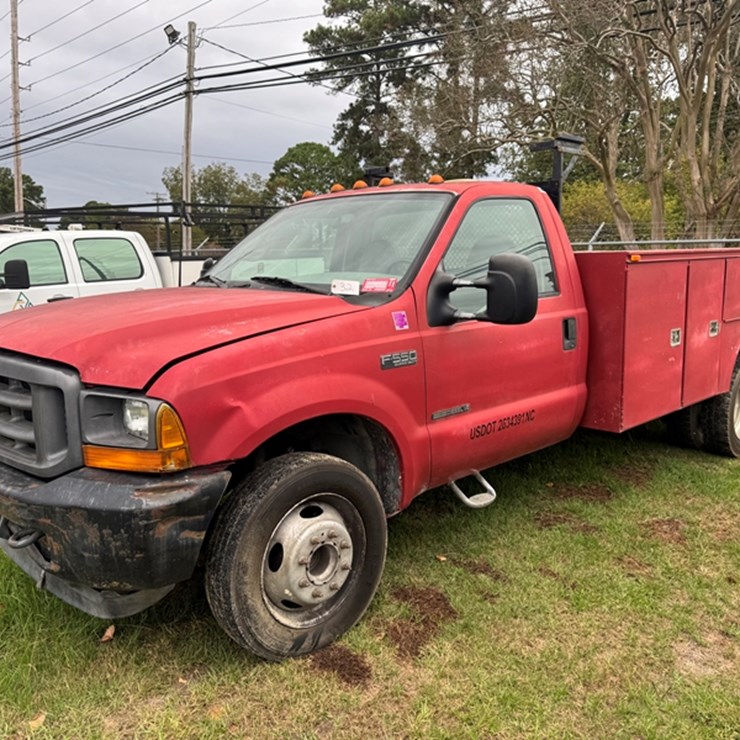 2001 FORD F550