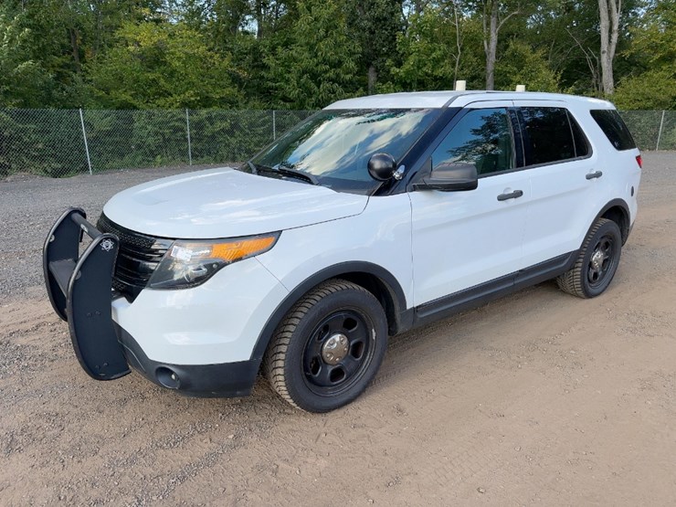 2014-ford-explorer-image-1