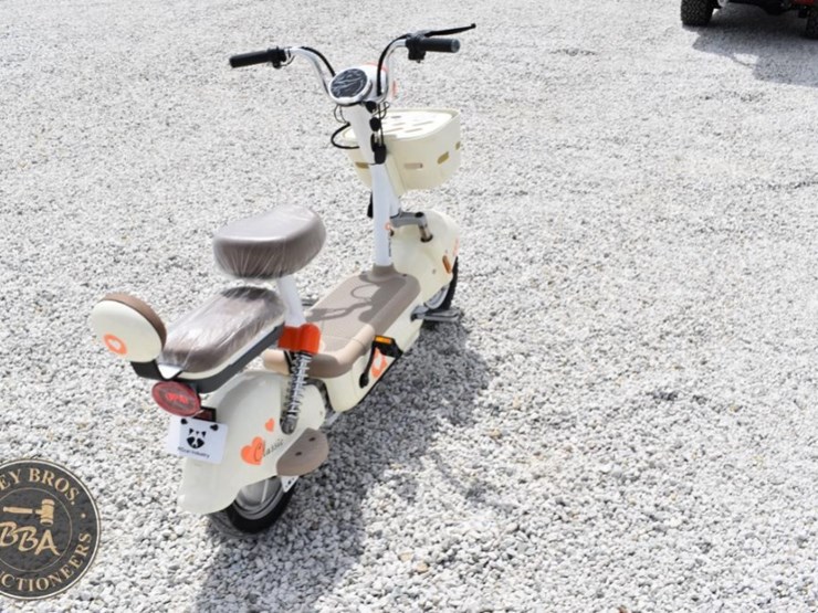 electric-scooter,-two-seater,-image-6