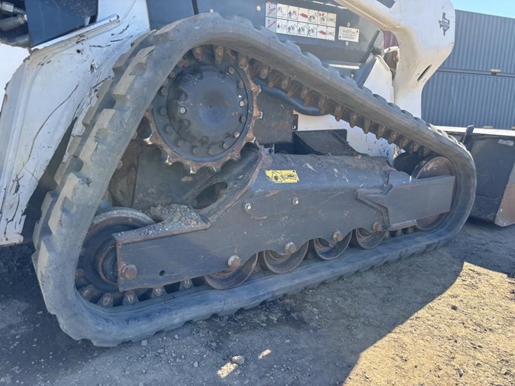 2022-bobcat-t62-image-17