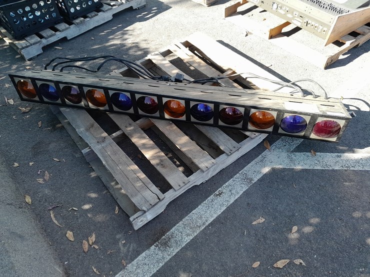 lot#-115--strobe-light-bar-image-1