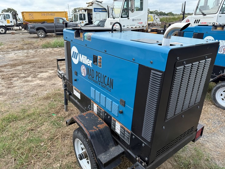 #681-•-2023-miller-big-blue-dual-450’s!-image-3