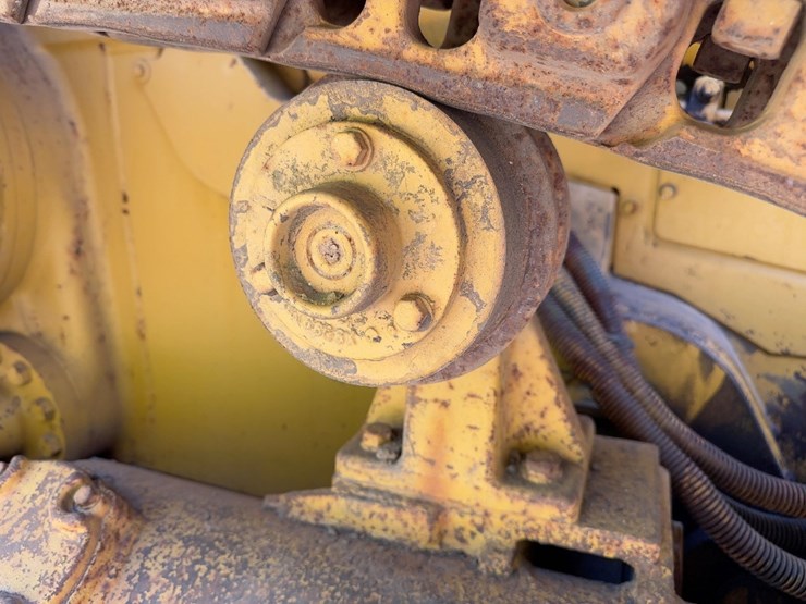 1993-caterpillar-d4h-xl-image-16