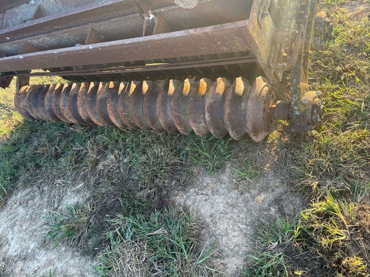 7'-vestal-cultipacker-seeder-image-8