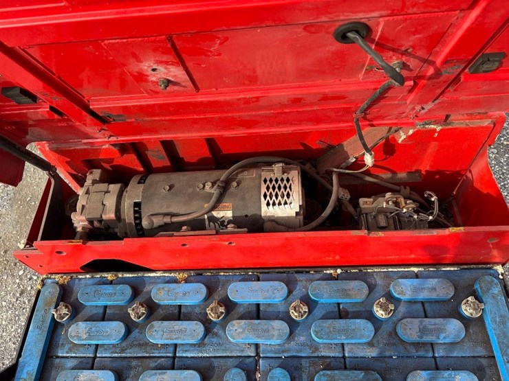 2017-hyster-e50xn-image-16