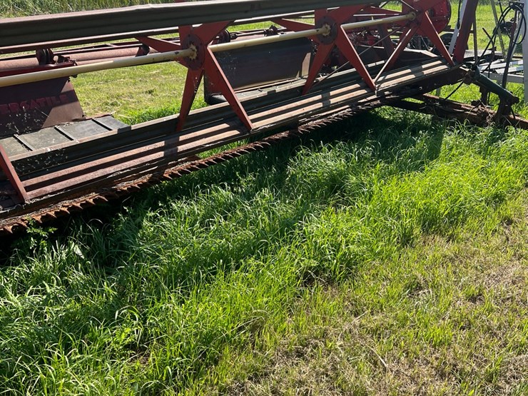 18’-versatile-swather-image-4