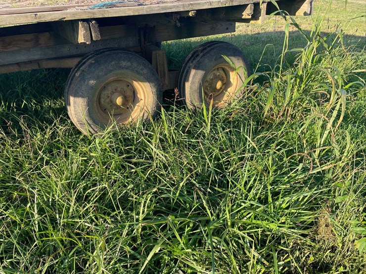 tandem-axle-hay-wagon-as-is-image-8