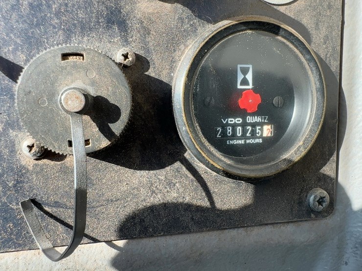 2001-volvo-l90d-image-26